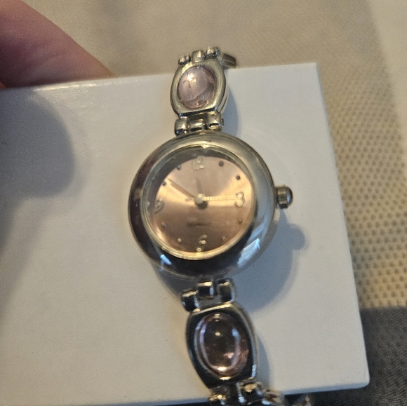 Quartz watch - Picture 4 of 5